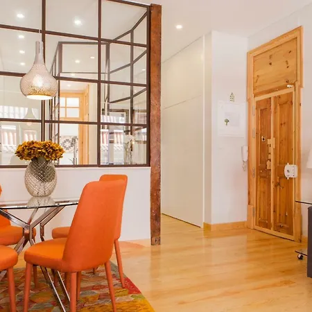 Charming Flat With Balconies Central Chiado District 2 Bedrooms & Ac 19Th Century Building Lisbon Exterior photo