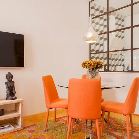 Charming Flat With Balconies Central Chiado District 2 Bedrooms & Ac 19Th Century Building Lisbon Exterior photo